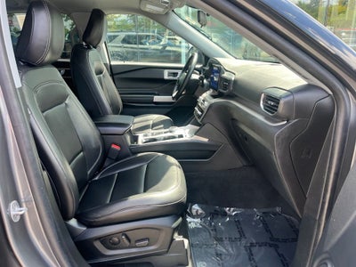 2023 Ford Explorer XLT 4WD | Pano Roof | BLIS | CoPilot360 Assist+