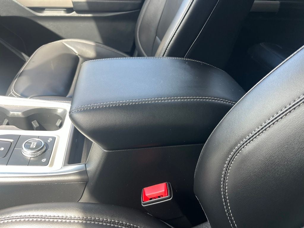 2023 Ford Explorer XLT 4WD | Pano Roof | BLIS | CoPilot360 Assist+