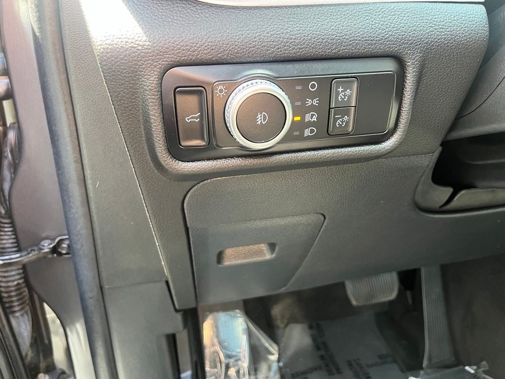 2023 Ford Explorer XLT 4WD | Pano Roof | BLIS | CoPilot360 Assist+