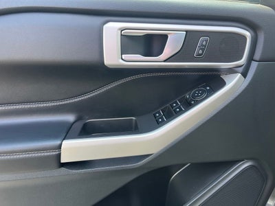 2023 Ford Explorer XLT 4WD | Pano Roof | BLIS | CoPilot360 Assist+