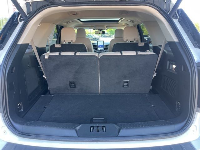 2023 Ford Explorer Limited 4WD | Pano Roof | 360 Camera | Tech Pkg