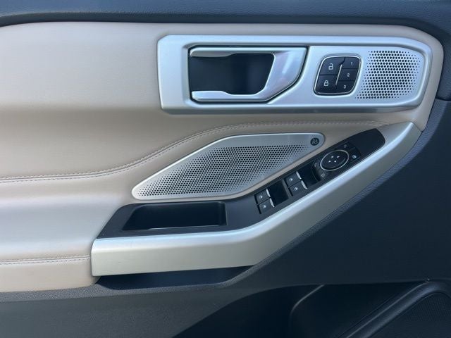 2023 Ford Explorer Limited 4WD | Pano Roof | 360 Camera | Tech Pkg