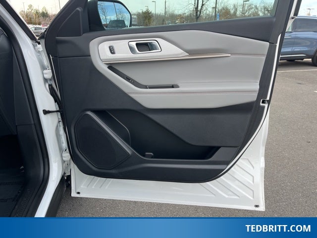 2025 Ford Explorer Active 4WD | Pano Roof | BLIS | Co-Pilot360 Assist+