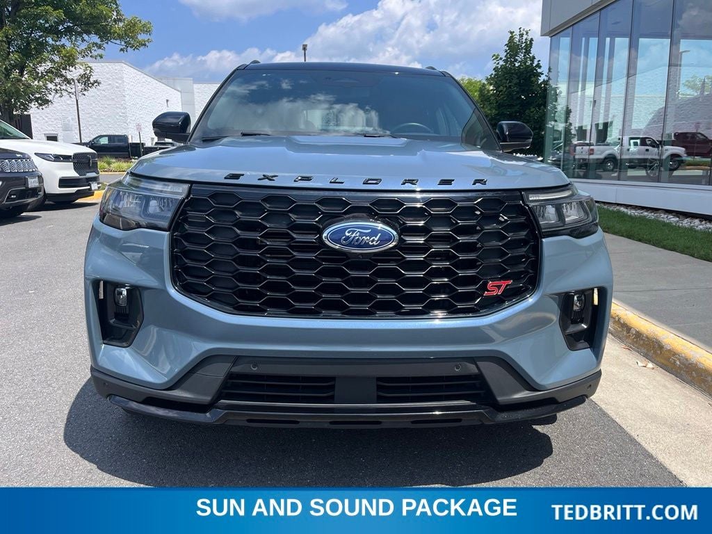 2025 Ford Explorer ST 4WD | Pano Roof | Black Painted Roof | Sun & Sound