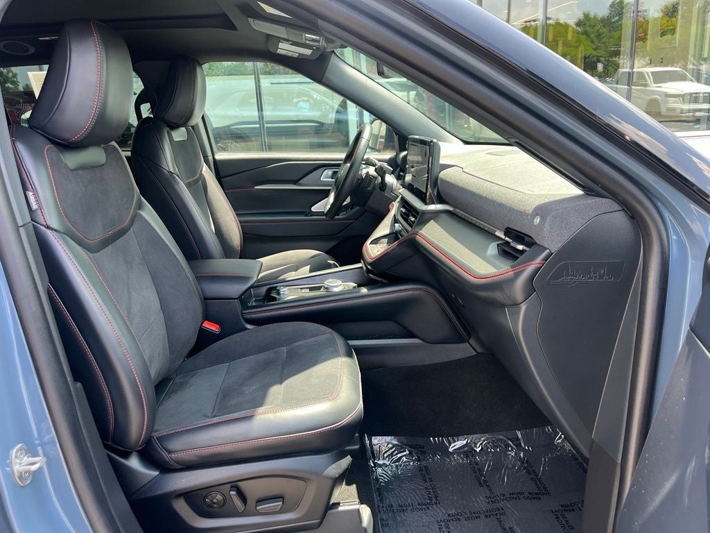 2025 Ford Explorer ST 4WD | Pano Roof | Black Painted Roof | Sun & Sound