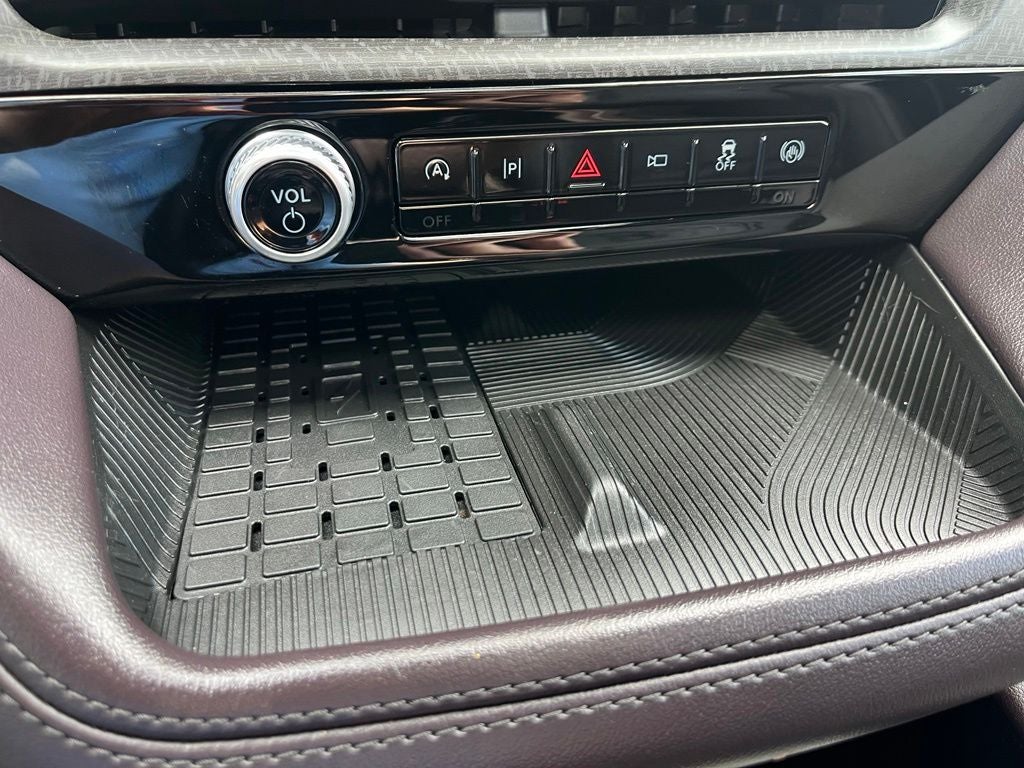 2025 Ford Explorer Platinum 4WD | Moonroof | 360 Cam | BLIS | Ultimate Pkg