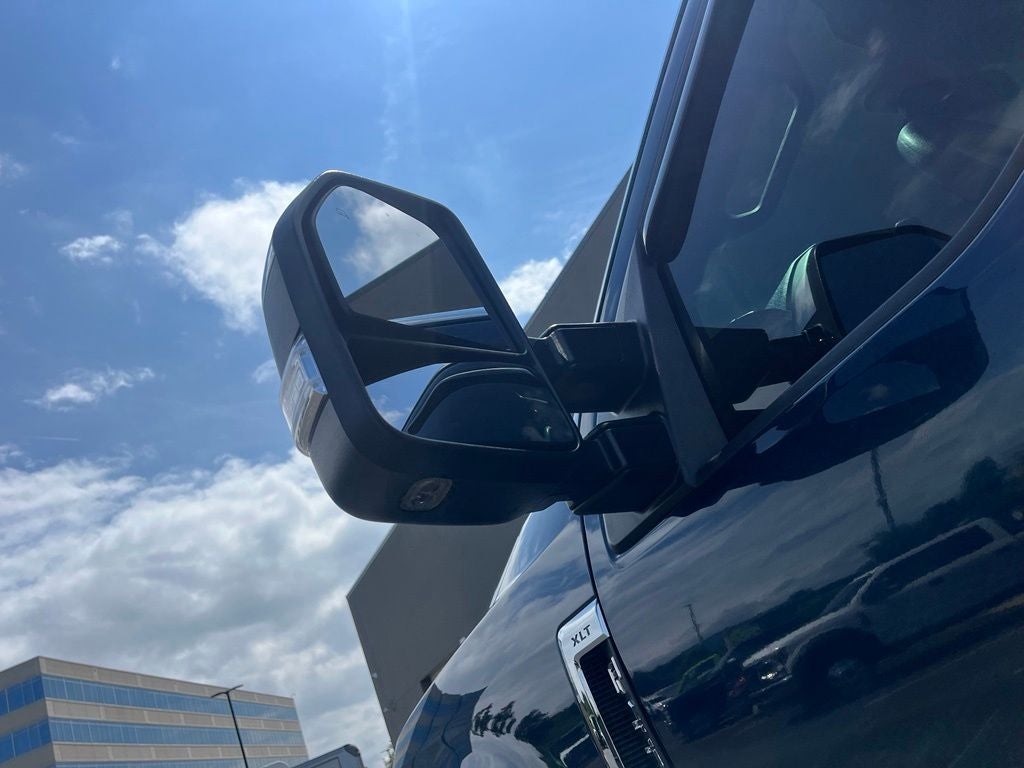 2017 Ford F-250SD XLT 4WD | FX4 Pkg | Snow Plow Pkg