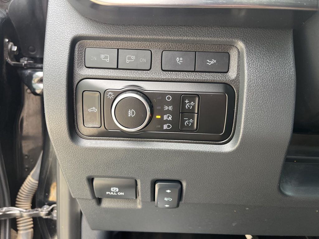 2024 Ford F-250SD Lariat 4WD | Pano Roof | 360 Camera | Ultimate Pkg
