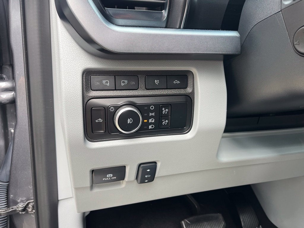 2024 Ford F-350SD Limited 4WD | FX4 Pkg | Pano Roof | HUD | BLIS