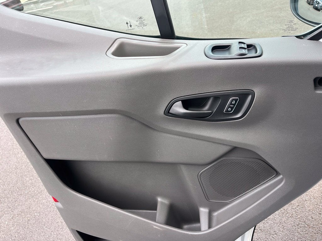 2025 Ford Transit-250 Base Medium Roof Cargo Van | 148" WB | 1 Owner