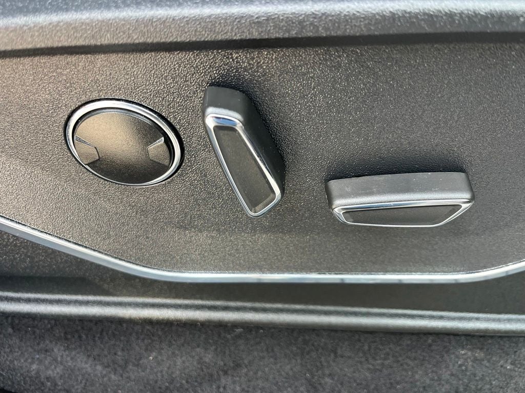 2023 Ford F-150 Lariat 4WD | Pano Roof | 360 Cam | BLIS | Tow Pkg