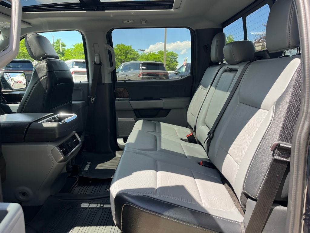 2023 Ford F-150 Lariat Hybrid 4WD | Pano Roof | Trailer Tow Pkg | BLIS