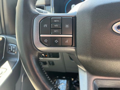 2023 Ford F-150 Lariat Hybrid 4WD | Pano Roof | Trailer Tow Pkg | BLIS