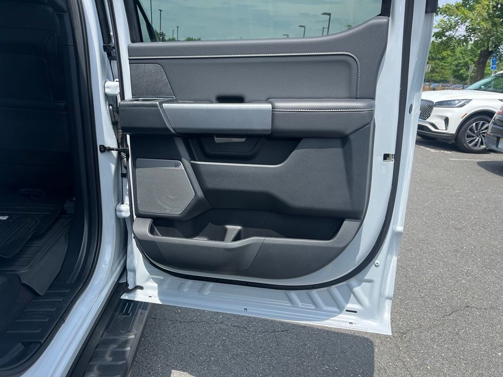 2025 Ford F-150 XLT 4WD | Pano Roof | 360 Cam | BLIS | Black Appear Pk