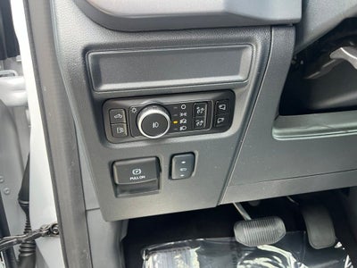 2025 Ford F-150 XLT 4WD | Pano Roof | 360 Cam | BLIS | Black Appear Pk