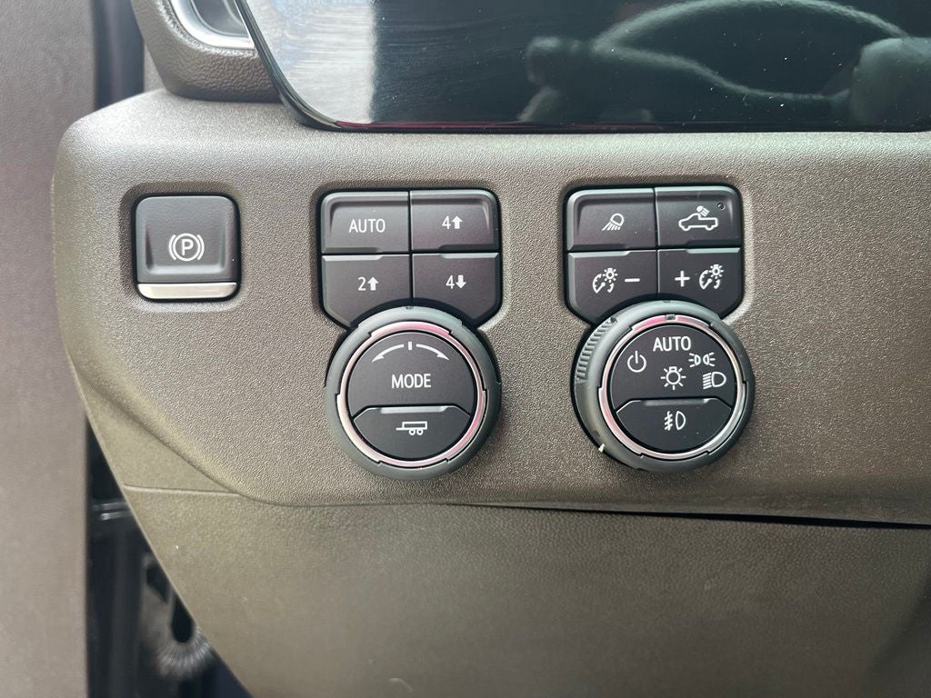 2024 Chevrolet Silverado 1500 LTZ 4WD | Convenience Pkg | Z71 Off-Road Pkg
