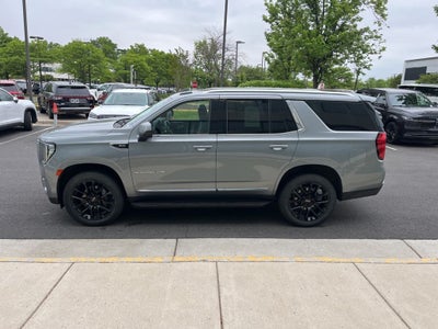 2023 GMC Yukon SLT 4WD | Dual Moonroof | 22" Gloss Black Wheels