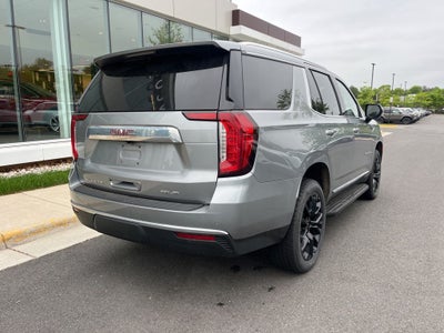 2023 GMC Yukon SLT 4WD | Dual Moonroof | 22" Gloss Black Wheels