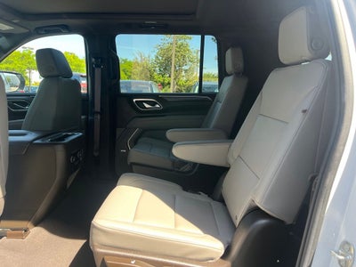 2023 Chevrolet Suburban LT 4WD | Pano Roof | 360 Cam | BLIS | Signature+ Pkg