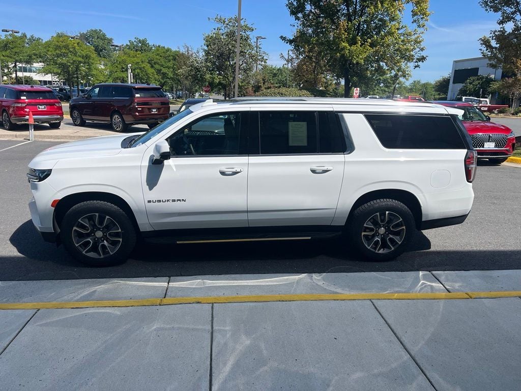 2023 Chevrolet Suburban LT 4WD | Pano Roof | 360 Cam | BLIS | Signature+ Pkg