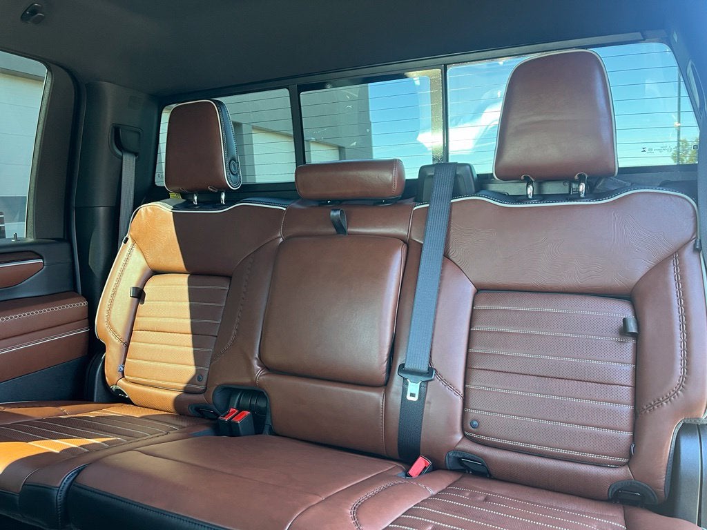 2026 GMC Sierra 3500HD Denali Ultimate DRW 4WD | Pano Roof | 5th Wheel Pkg