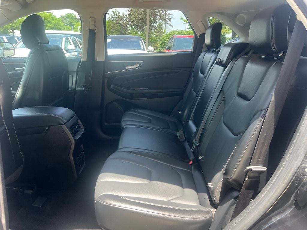 2017 Ford Edge Titanium | Nav | BLIS | Tech Pkg | Power Liftgate | Leather