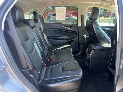 2022 Ford Edge Titanium AWD | Pano Roof | BLIS | Trailer Tow Pkg