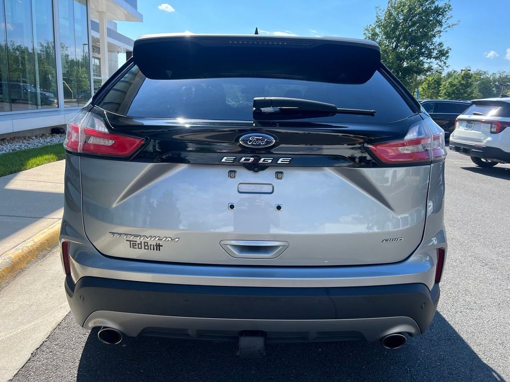 2022 Ford Edge Titanium AWD | Pano Roof | BLIS | Trailer Tow Pkg
