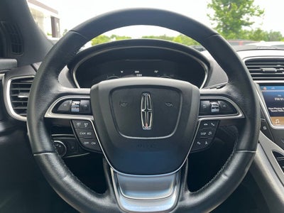 2019 Lincoln Nautilus Standard AWD | CarPlay/Andriod Auto | BLIS | Heated Seats