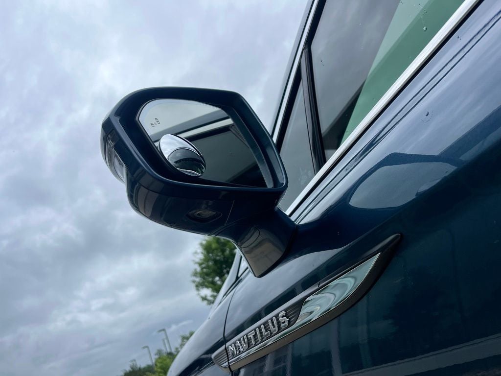 2019 Lincoln Nautilus Standard AWD | CarPlay/Andriod Auto | BLIS | Heated Seats
