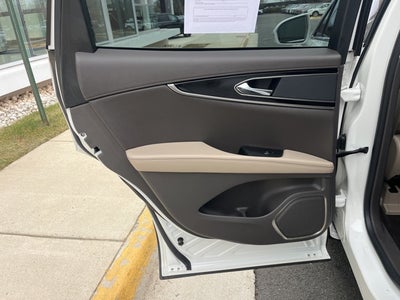 2022 Lincoln Nautilus Reserve AWD | Pano Roof | BLIS | HTD/ Vent Front Seats