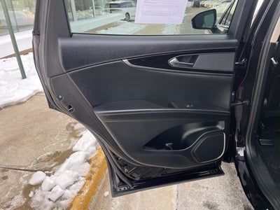 2023 Lincoln Nautilus Reserve AWD | Pano Moonroof | BLIS | HTD/Ventilated Seats