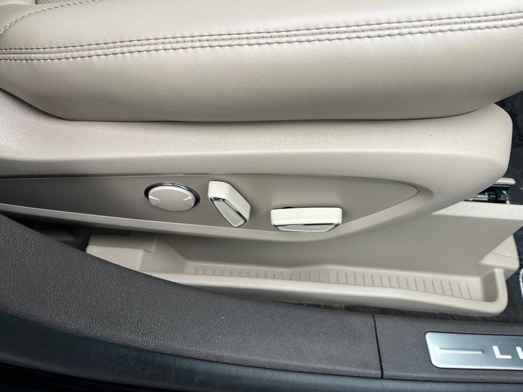 2023 Lincoln Nautilus Reserve AWD | Pano Roof | 360 Cam | BLIS | Remote Start