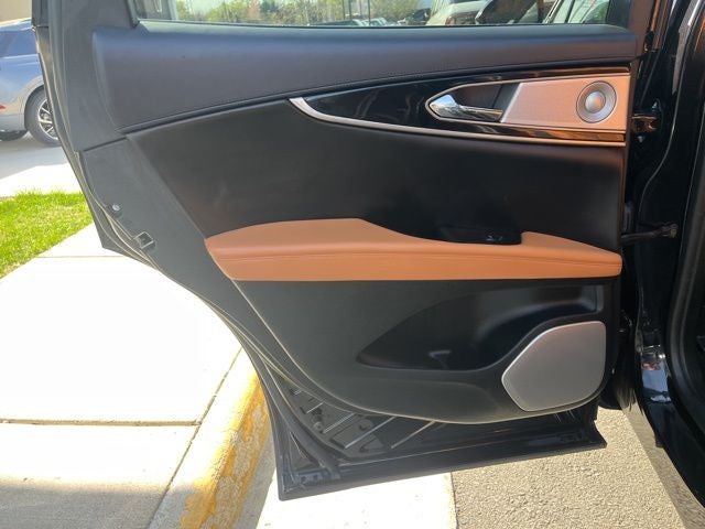 2023 Lincoln Nautilus Black Label AWD | Pano Roof | 360 Cam | Ultra Comfort Pkg