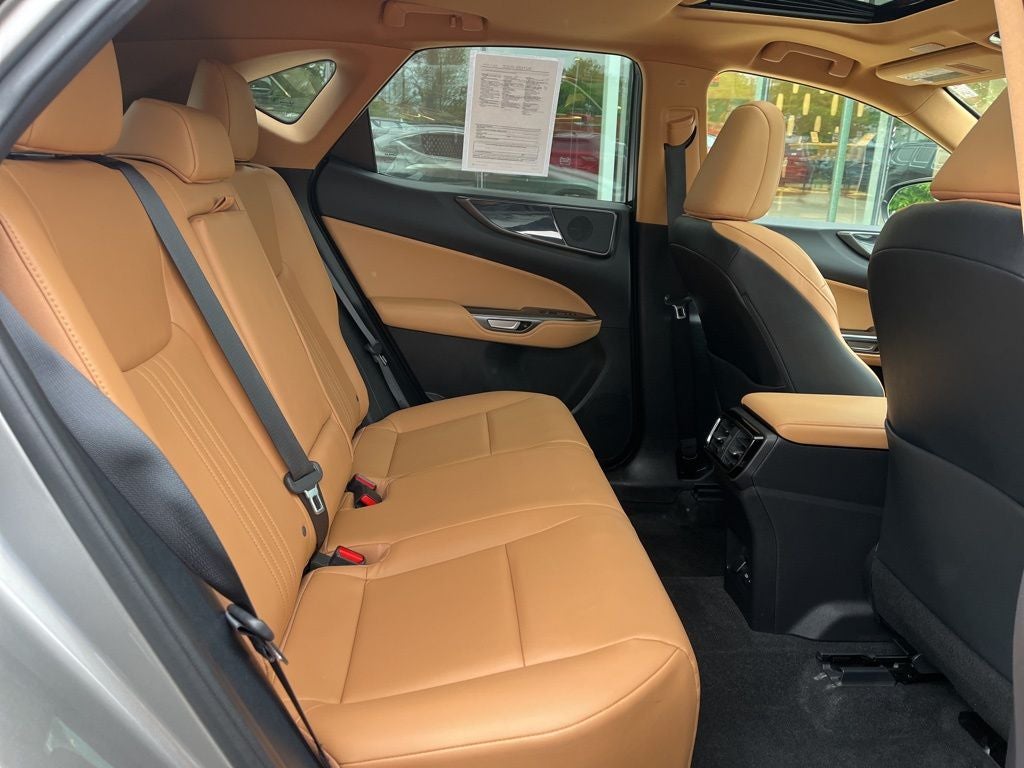 2022 Lexus NX 350 Premium AWD | Moonroof | BLIS | Safety System 3.0
