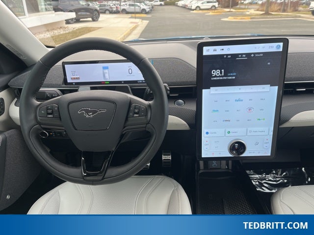 2024 Ford Mustang Mach-E Premium AWD | Glass Roof | 360 Cam | Heated Seats