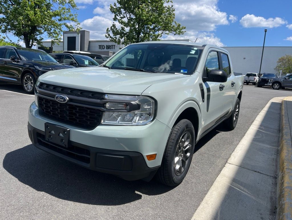 2022 Ford Maverick XLT Hybrid | CarPlay & Android Auto | Remote Start