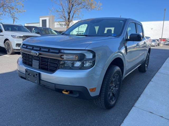 2024 Ford Maverick Lariat Tremor AWD | Moornroof | Tremor Off-Roead Pkg