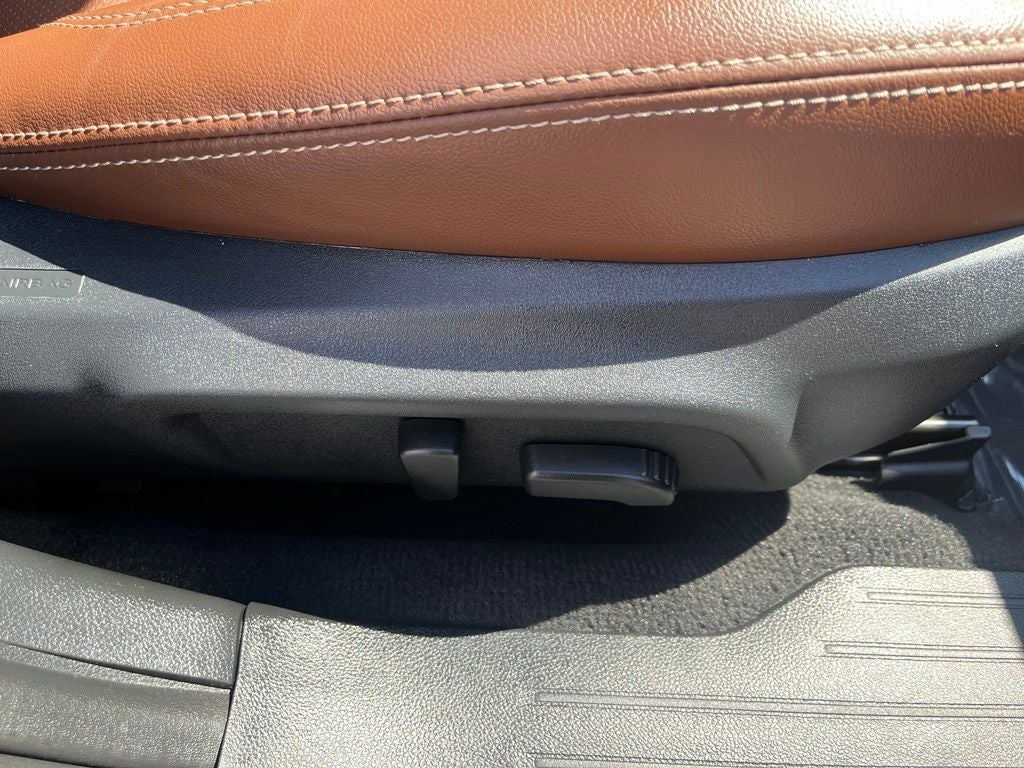 2018 Subaru Outback 2.5i Touring AWD | Moonroof | BLIS | Adaptive Cruise