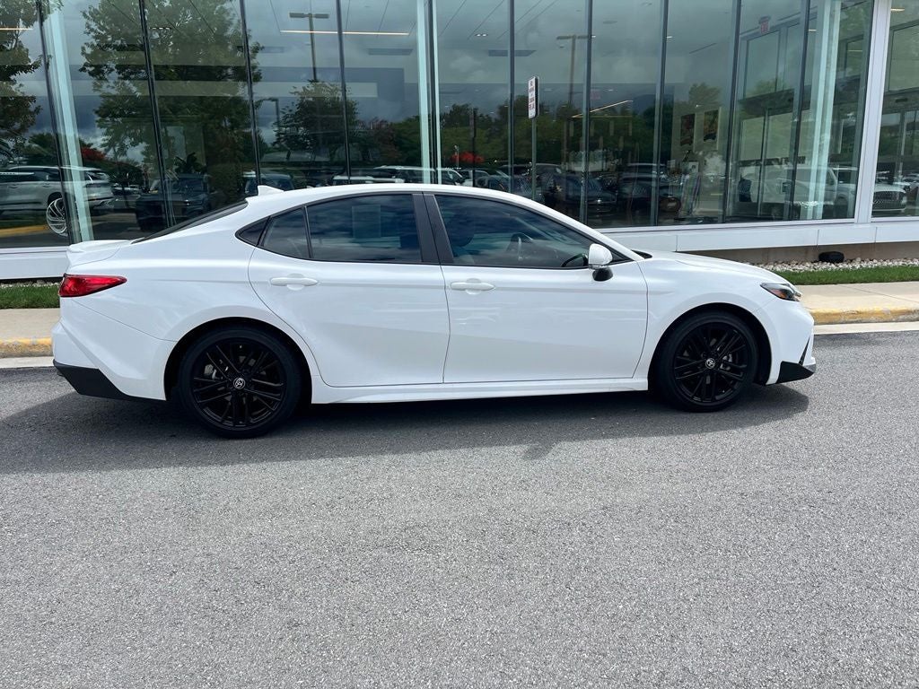2025 Toyota Camry SE | Moonroof | BLIS | Convenience Pkg | Media Pkg
