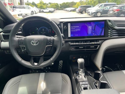 2025 Toyota Camry SE | Moonroof | BLIS | Convenience Pkg | Media Pkg
