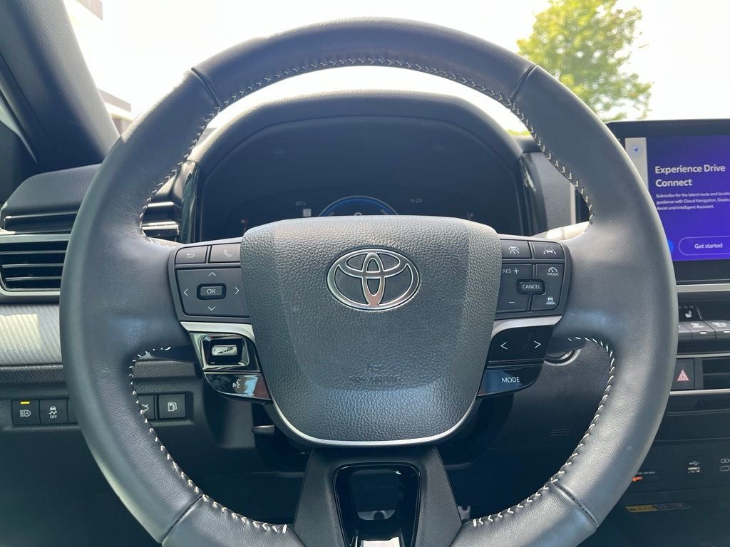 2025 Toyota Camry SE | Moonroof | BLIS | Convenience Pkg | Media Pkg
