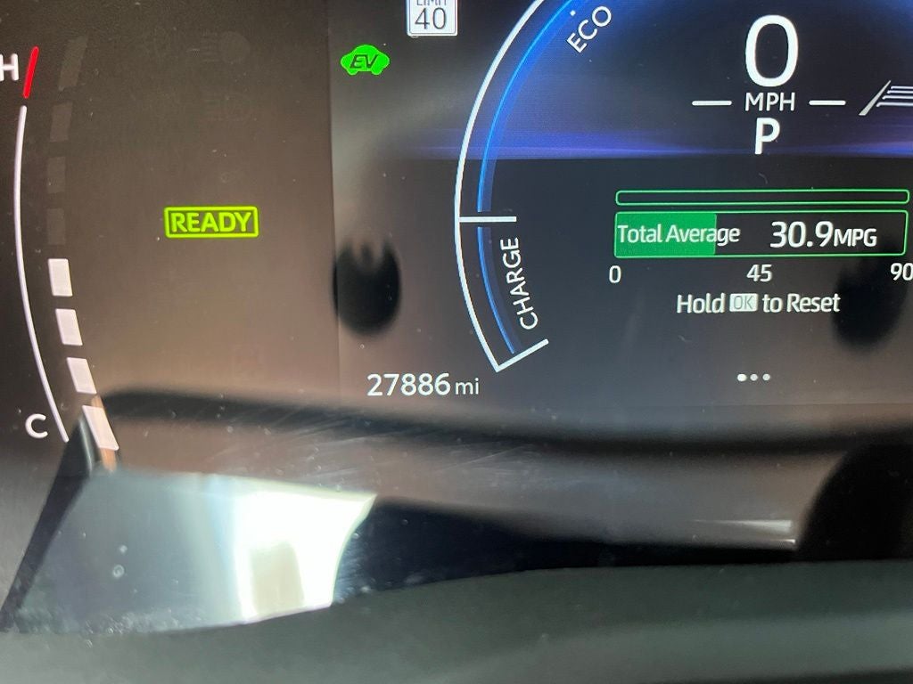 2025 Toyota Camry SE | Moonroof | BLIS | Convenience Pkg | Media Pkg