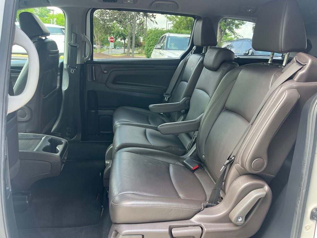 2020 Honda Odyssey Touring | Pano Roof | BLIS | Rear Entertainment