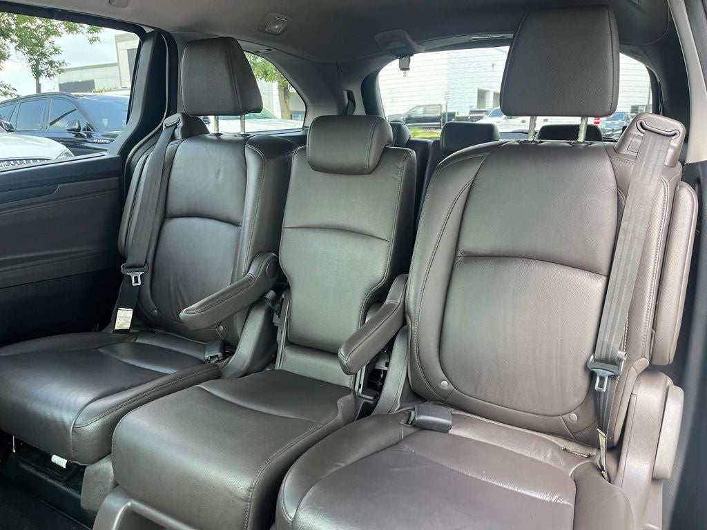 2020 Honda Odyssey Touring | Pano Roof | BLIS | Rear Entertainment