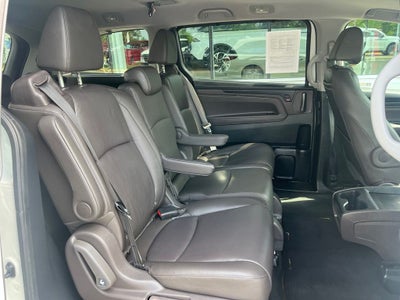 2020 Honda Odyssey Touring | Pano Roof | BLIS | Rear Entertainment