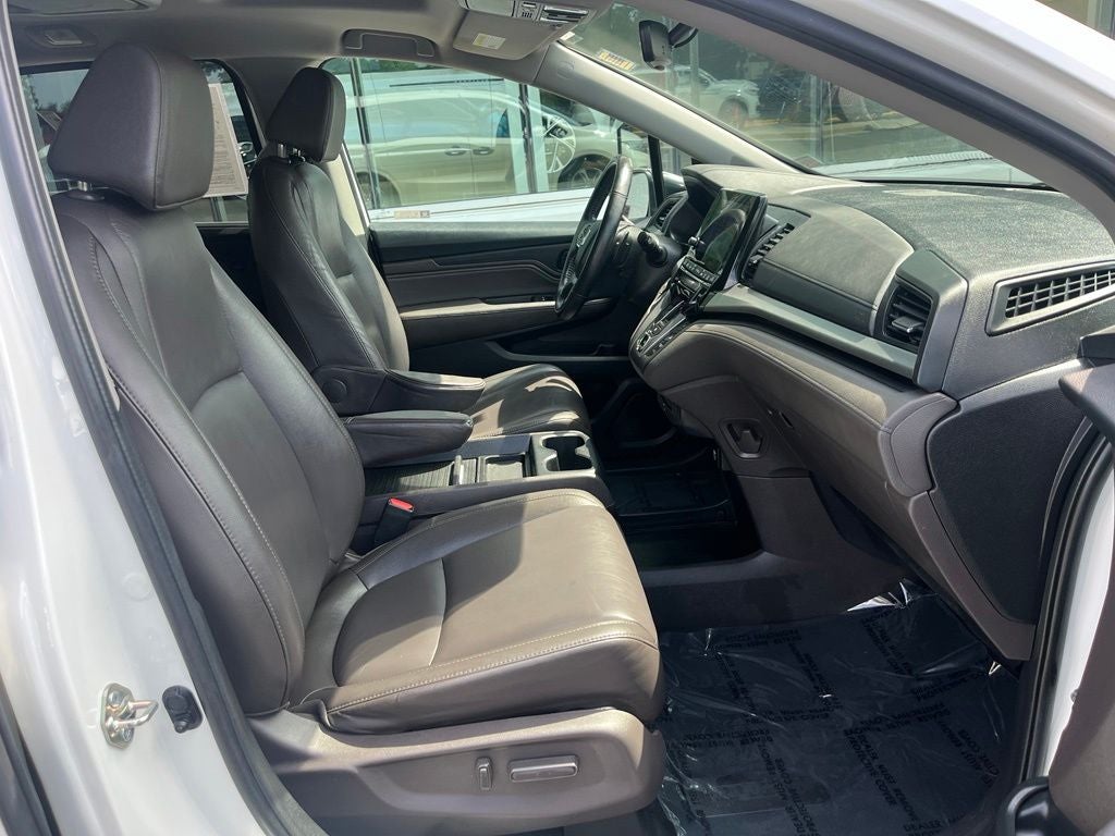 2020 Honda Odyssey Touring | Pano Roof | BLIS | Rear Entertainment