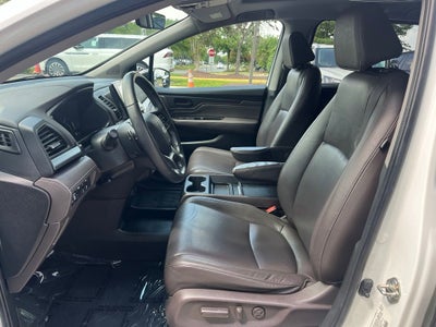 2020 Honda Odyssey Touring | Pano Roof | BLIS | Rear Entertainment