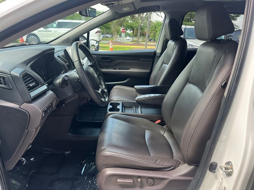 2020 Honda Odyssey Touring | Pano Roof | BLIS | Rear Entertainment