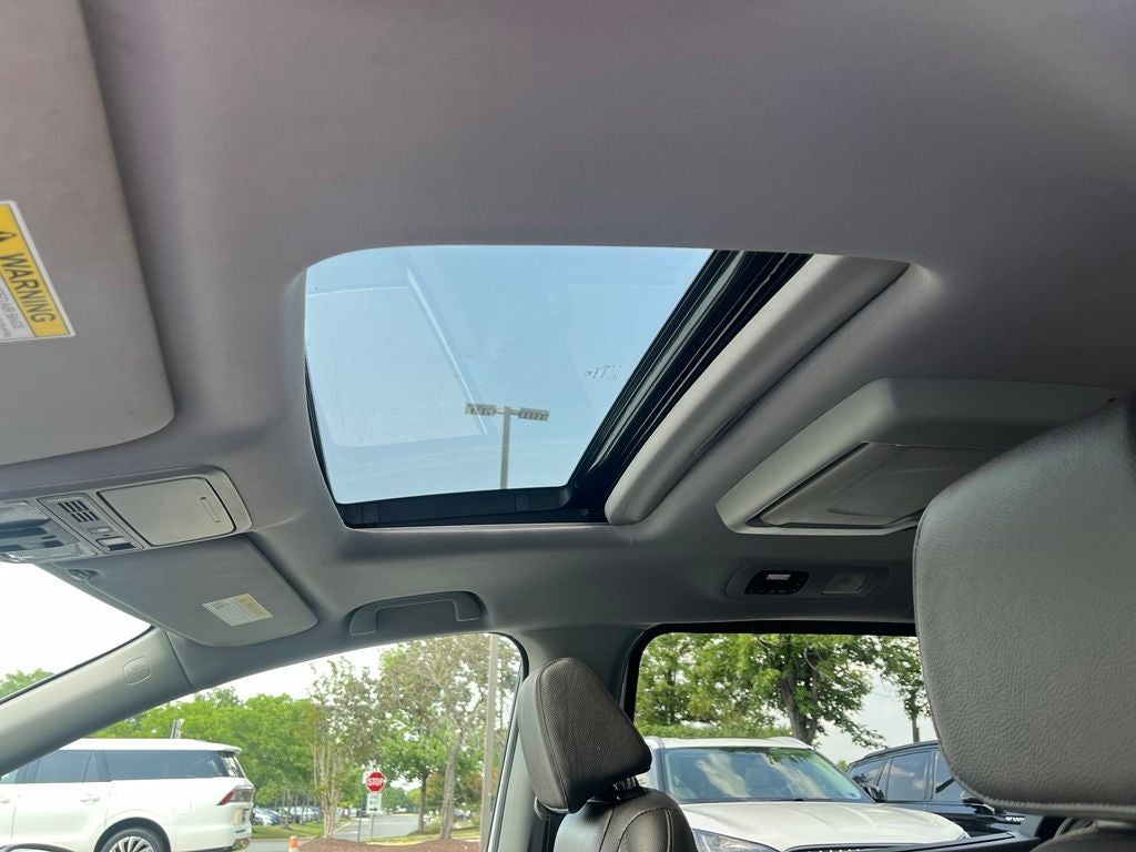 2020 Honda Odyssey Touring | Pano Roof | BLIS | Rear Entertainment